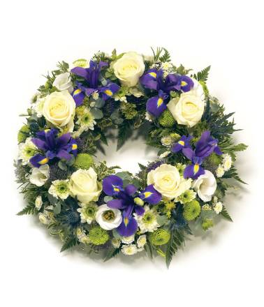 WR11 Loose Wreath Blue and White
